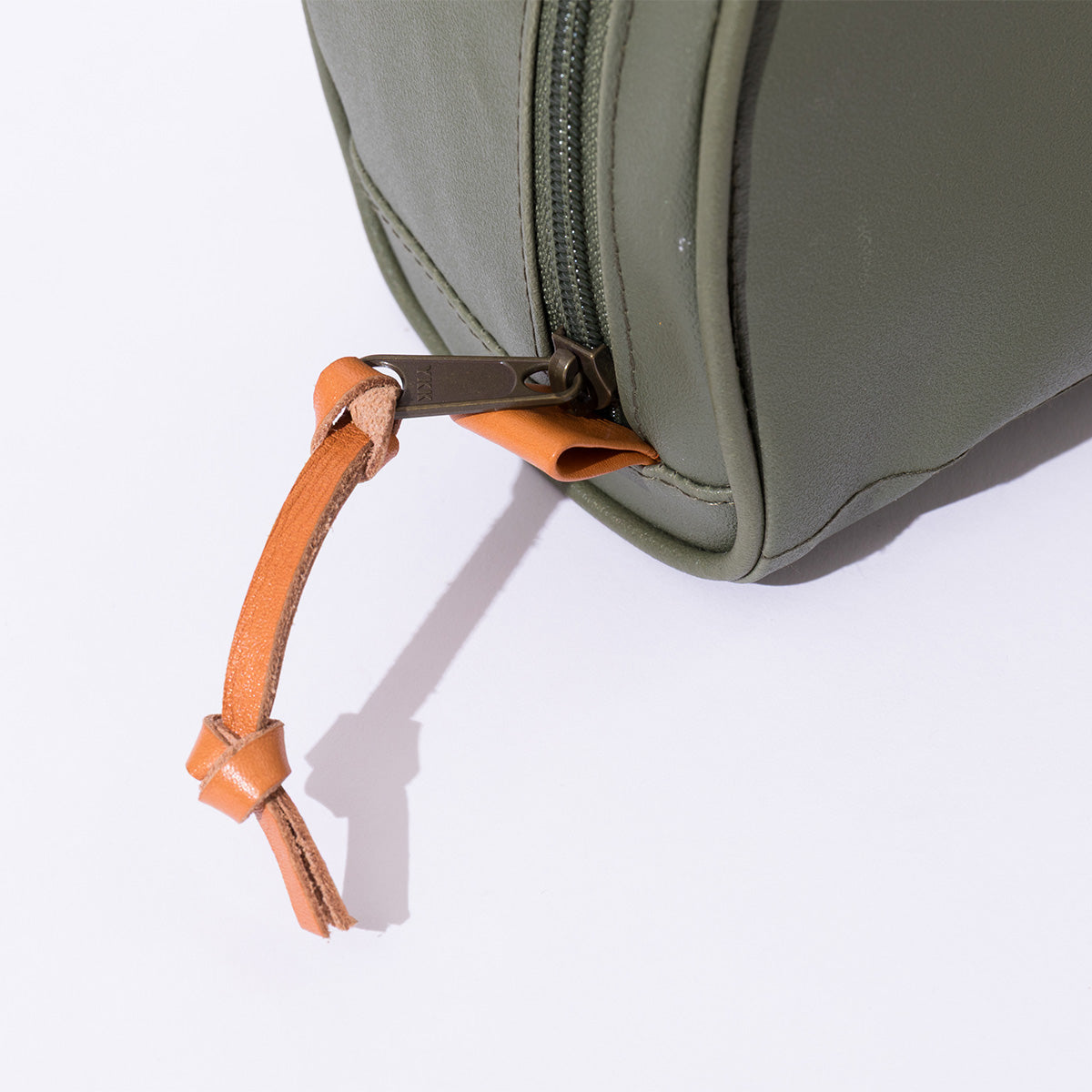 POLER WASABI&POLER Durable tent pouch M ポーラー ワサビ＆ポーラー デュラブル テントポーチ M 261MCV0149【メンズ ミニポーチ 耐久性 コラボ 26SS】