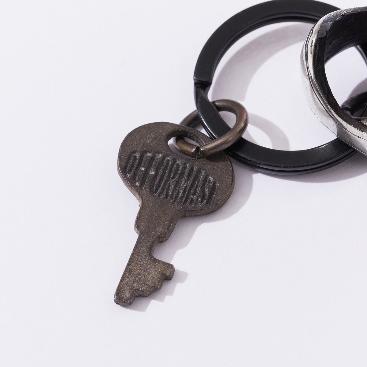 POLER WASABI&POLER HELM Iron keychain ポーラー ワサビ＆ポーラー ヘルム アイアン キーチェーン 261MCV0151【メンズ コラボ キーチャーム 26SS】
