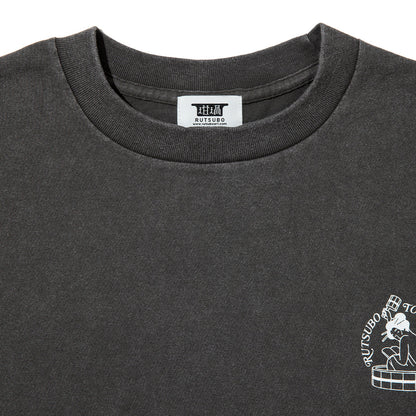 坩堝 NEWYORK LADY S/S T-SHIRTS (RUTSUBO×YU SUDA ) RUTSUBO ニューヨーク レディ ショートスリーブ Tシャツ R26SU-SUDA-TS2【メンズ グラフィックTシャツ バッグプリント 26SS】