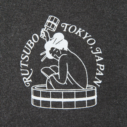 坩堝 NEWYORK LADY S/S T-SHIRTS (RUTSUBO×YU SUDA ) RUTSUBO ニューヨーク レディ ショートスリーブ Tシャツ R26SU-SUDA-TS2【メンズ グラフィックTシャツ バッグプリント 26SS】