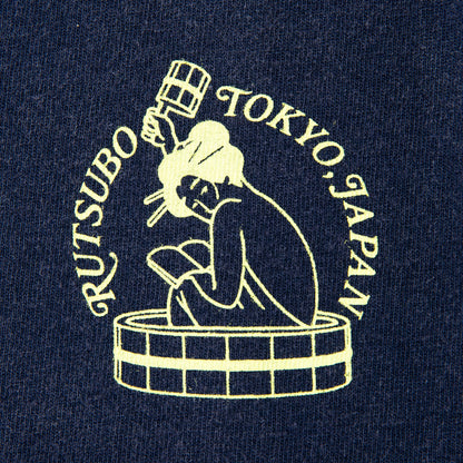 坩堝 NEWYORK LADY S/S T-SHIRTS (RUTSUBO×YU SUDA ) RUTSUBO ニューヨーク レディ ショートスリーブ Tシャツ R26SU-SUDA-TS2【メンズ グラフィックTシャツ バッグプリント 26SS】