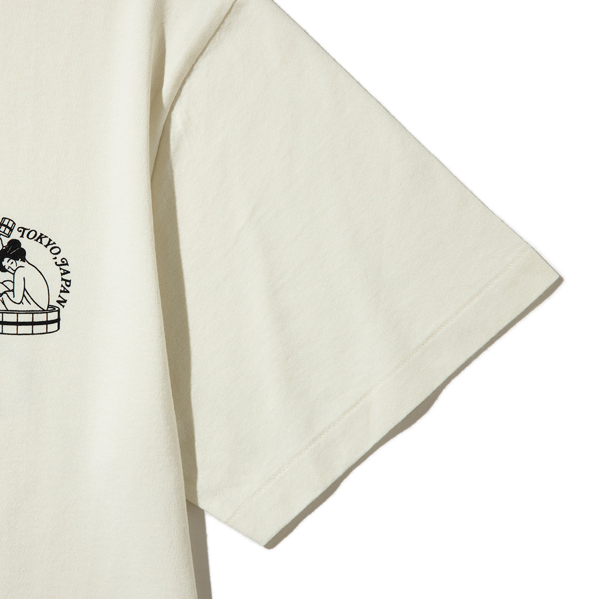 坩堝 NEWYORK LADY S/S T-SHIRTS (RUTSUBO×YU SUDA ) RUTSUBO ニューヨーク レディ ショートスリーブ Tシャツ R26SU-SUDA-TS2【メンズ グラフィックTシャツ バッグプリント 26SS】