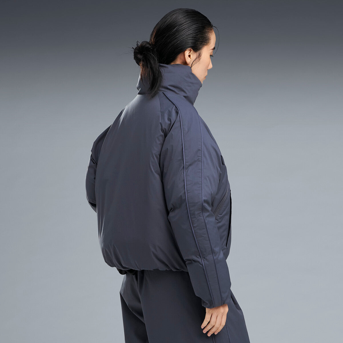 PUMA MATTE TAFFETA SHIN PADDED JACKET プーマ マット タフタ シン パデッド ジャケット 640338【レディース ダウンジャケット 機能性 防寒 デイリーユース オーバーサイズ 26FW】