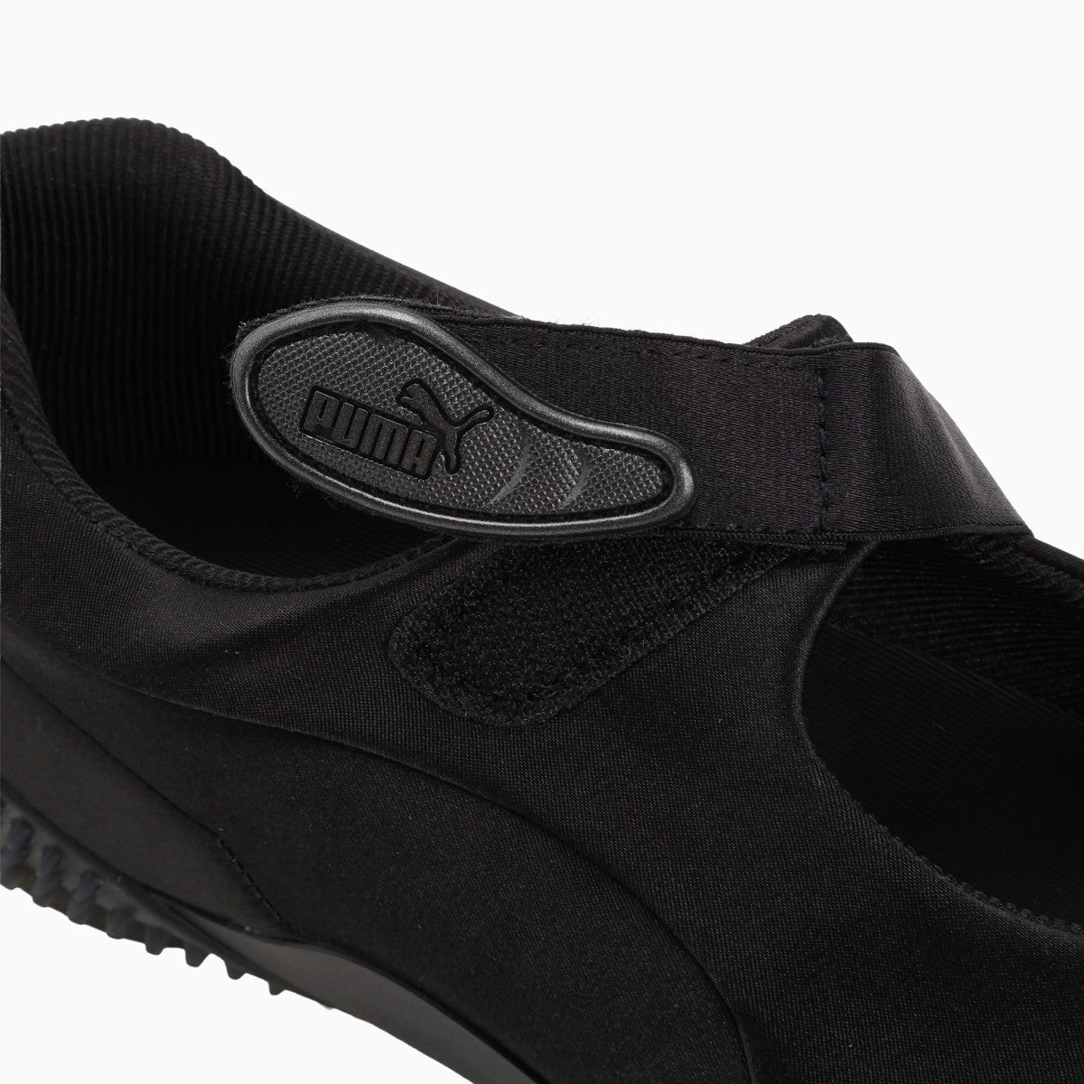 PUMA MOSTRO FEY SATIN WNS プーマ モストロ フェイ サテン ウィメンズ 403368-02【レディース スニーカー メリージェーン サテンアッパー ローカット 26FW】