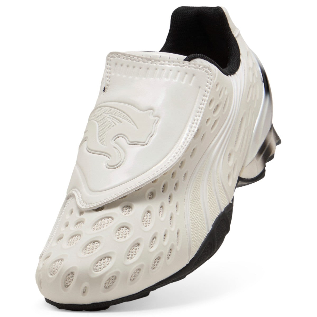PUMA V-S1 CONTACT MOLD プーマ ブイエスワン コンタクト モールド 408991-02【メンズ ストリートシューズ サッカースタイル レースカバー パテント調アッパー 26FW】