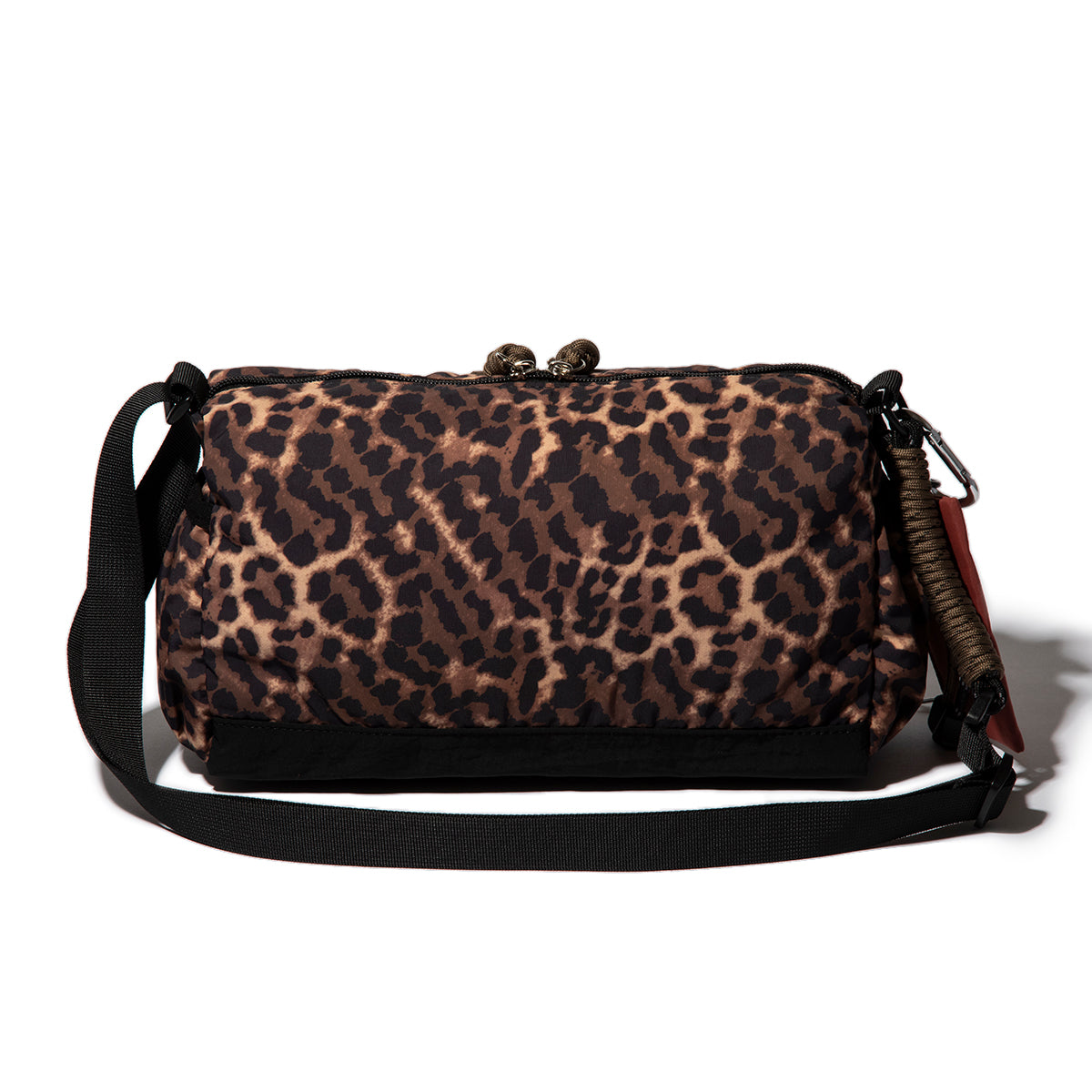 CONTROL FREAK Nylon Pocket Wide Shoulder コントロールフリーク ナイロンポケットワイドショルダー 262-120520-LEO【レディース 撥水 ナイロン素材 26FW】