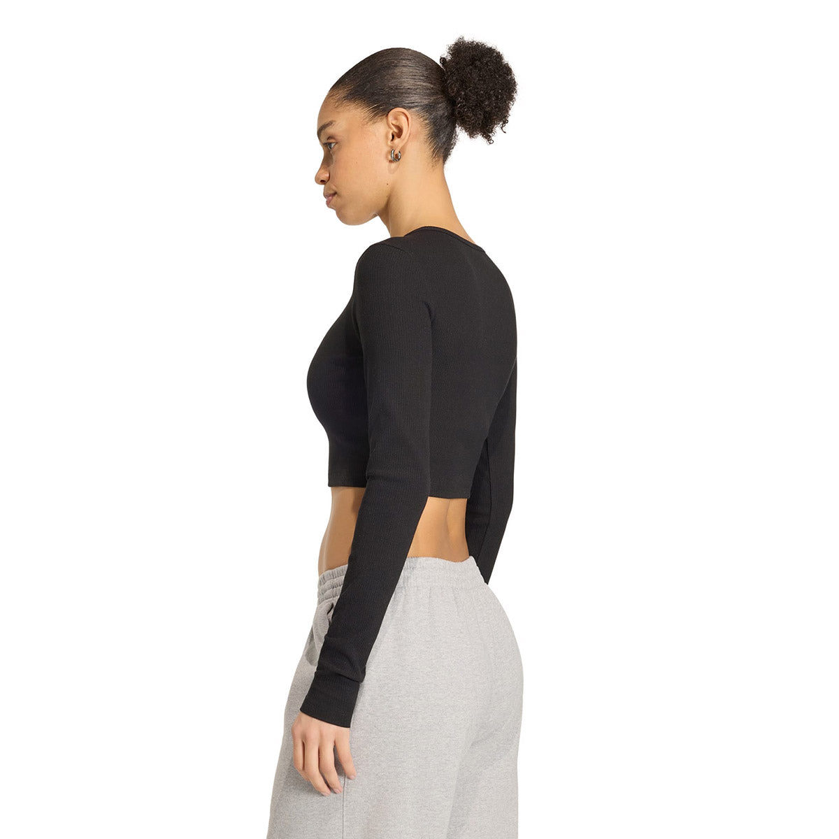 adidas Originals ESSENTIALS RIB CROPPED LONG SLEEVE T-SHIRT アディダスオリジナルス エッセンシャルズ リブ クロップド ロングスリーブ ティーシャツ KR1098【レディース 長袖Tシャツ クロップド丈 タイトフィット ラウンドネック 26FW】