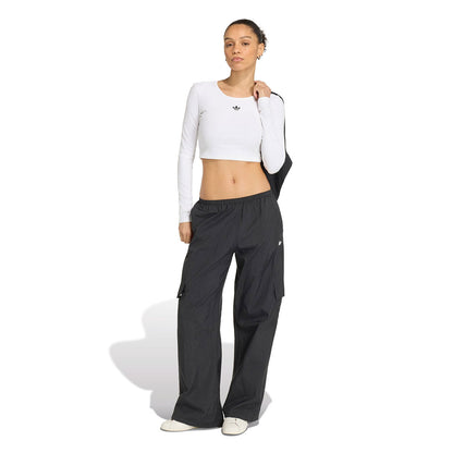 adidas Originals ESSENTIALS RIB CROPPED LONG SLEEVE T-SHIRT アディダスオリジナルス エッセンシャルズ リブ クロップド ロングスリーブ ティーシャツ KR1131【レディース 長袖Tシャツ クロップド丈 タイトフィット ラウンドネック 26FW】