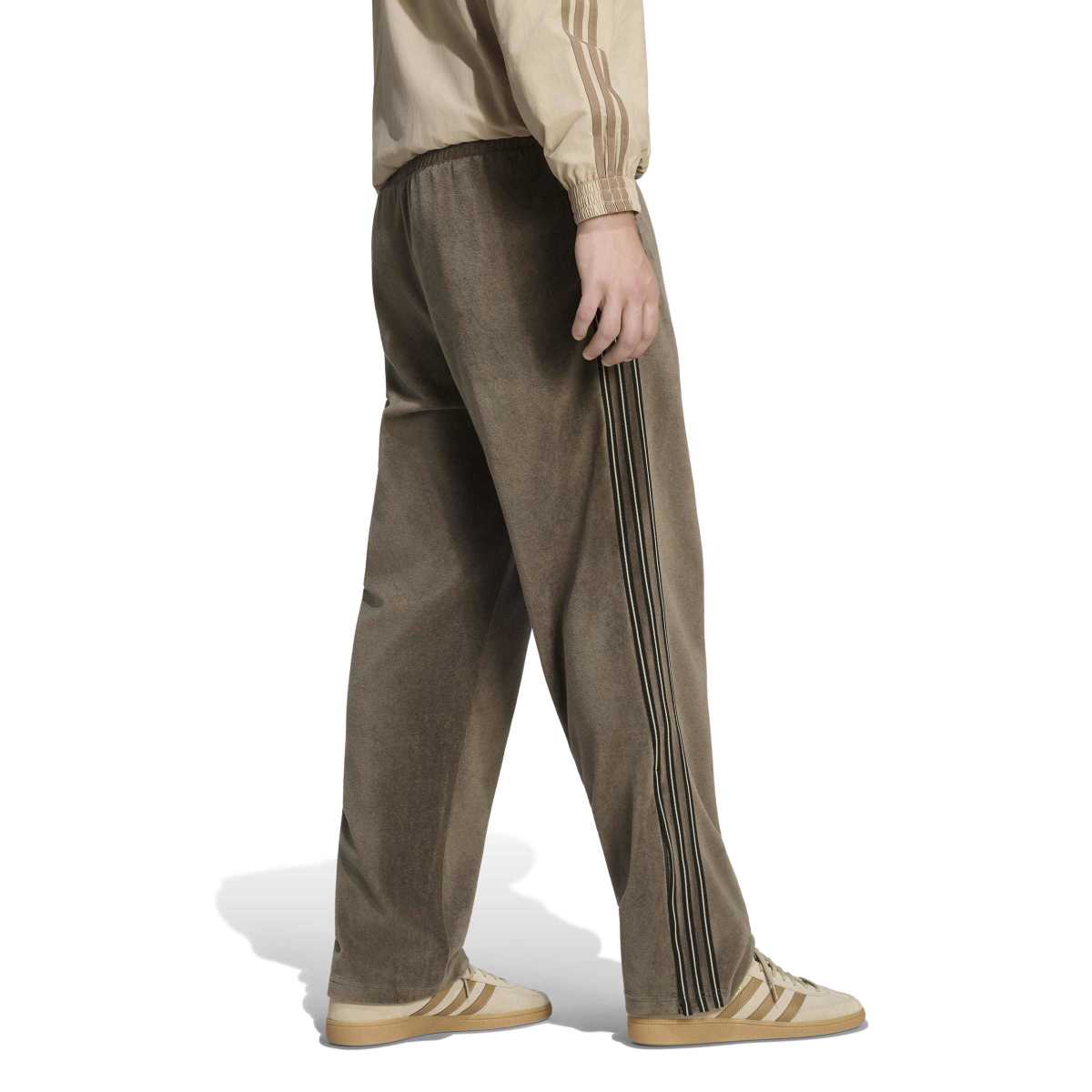 adidas Originals FIREBIRD VELOUR TRACK PANTS アディダスオリジナルス ファイヤーバード ベロア トラックパンツ TO122-KE4165【メンズ ベロアパンツ トラックパンツ カジュアル スポーティ デイリーユース 26FW】