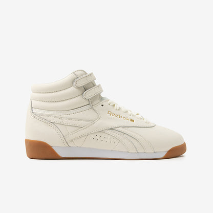 Reebok Freestyle HI リーボック W フリースタイル ハイ 100271745【レディース スエード ハイカット ダブルストラップ ゴールドロゴ ガムソール 26FW】