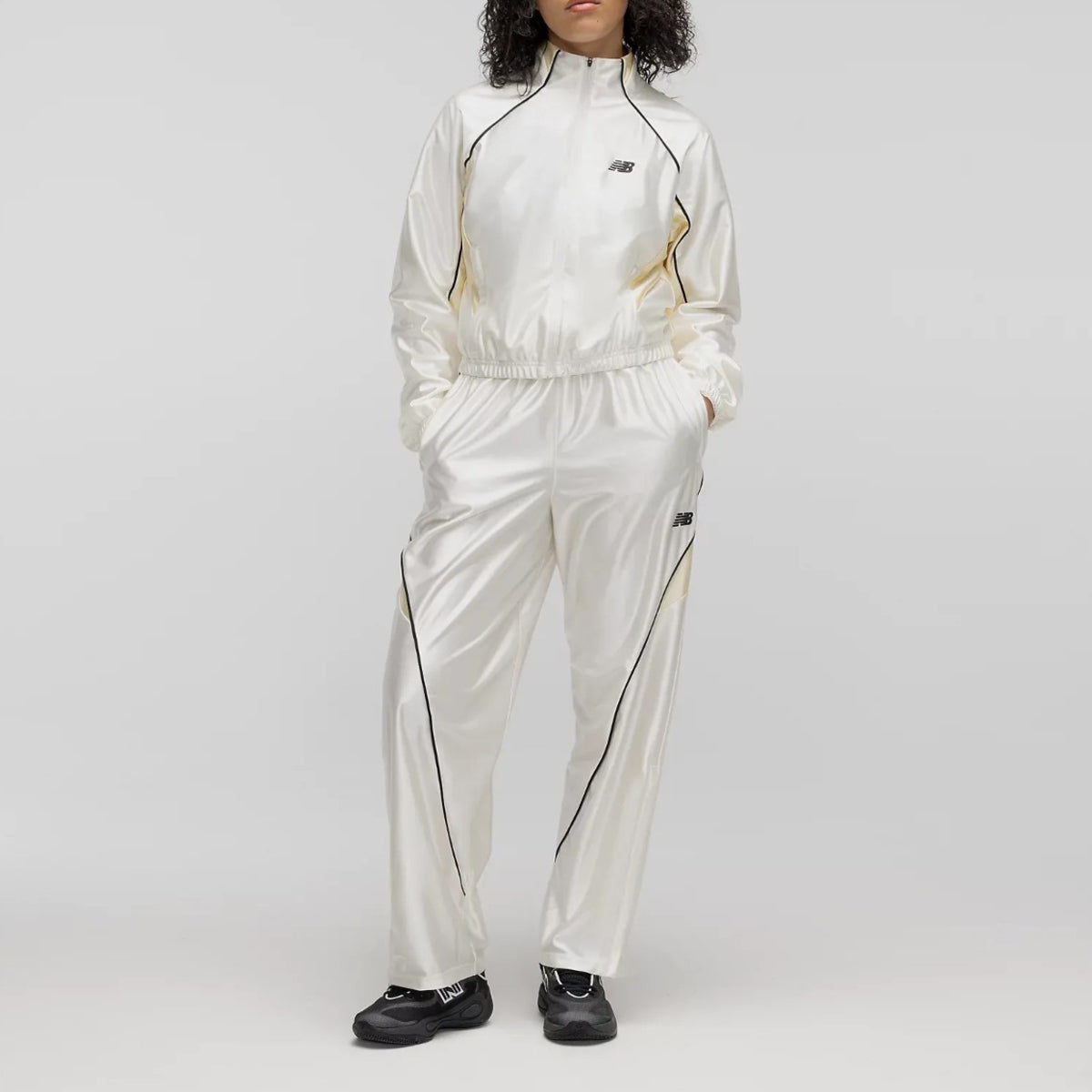 New Balance Barrel Leg Track Pants ニューバランス バレルレッグトラックパンツ WB62X1S9【レディース ジャージ パンツ バスケットボール 速乾 デイリーユース  26FW】
