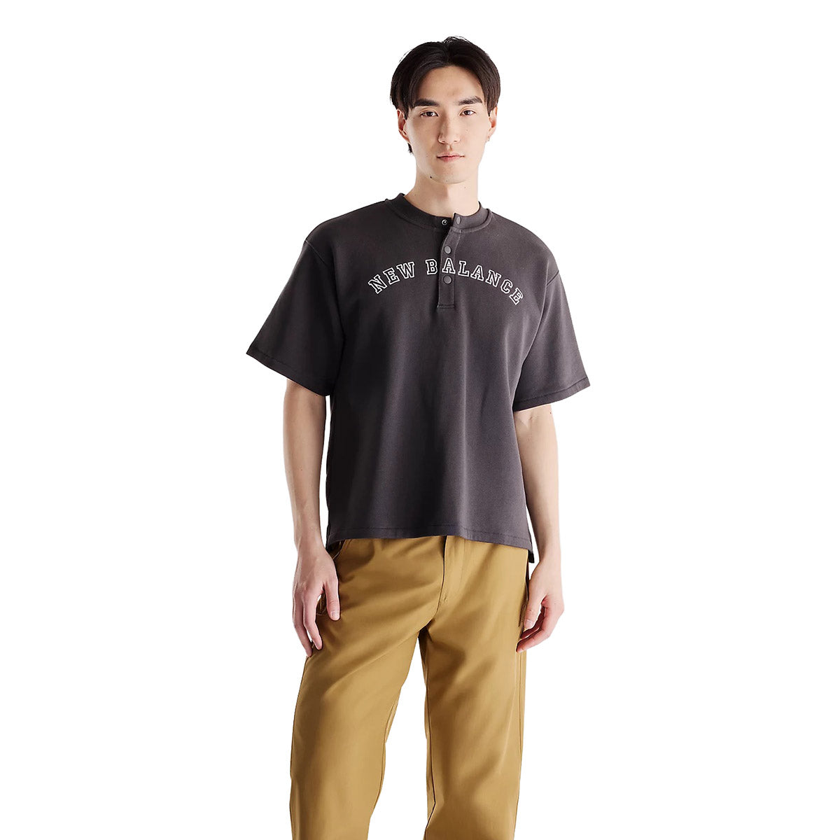 New Balance Shohei Ohtani Signature Henley Neck Short Sleeve T-Shirt ニューバランス 大谷翔平シグネチャーヘンリーネック MT62V56【メンズ シグネチャー ヘンリーネックTシャツ 半袖 ヘンリーネック フレンチテリー 26FW】