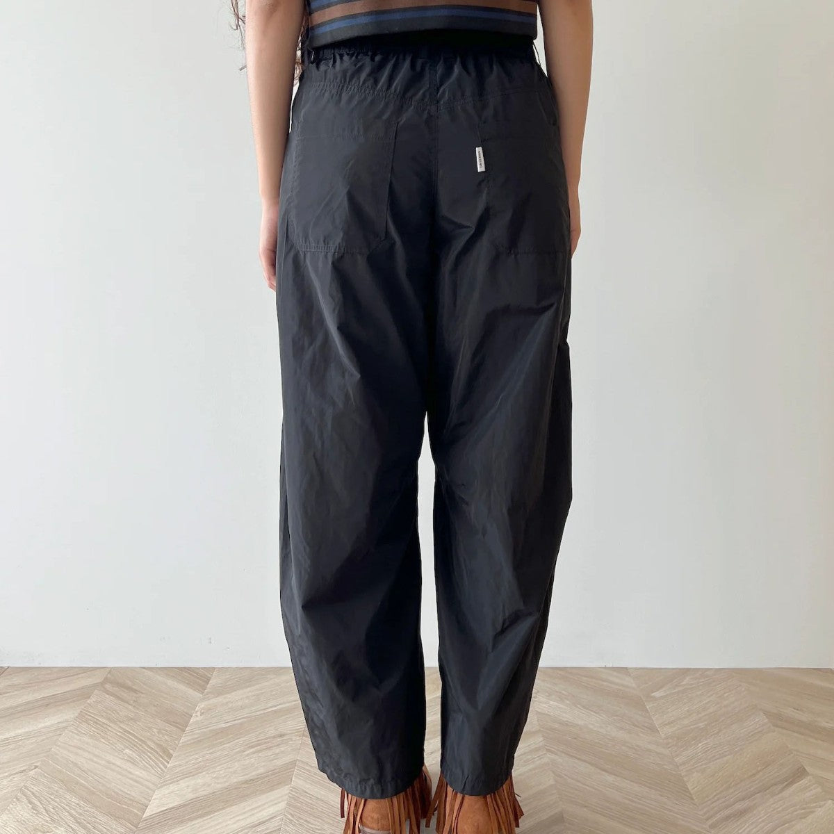 anna sui nyc Front Zip Barrel Pants アナスイ エヌワイシー フロントZIP バレルパンツ 16230449【レディース バレルパンツ スリット ファスナーデザイン 調整可能  26FW】