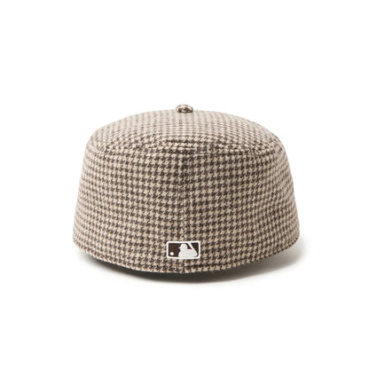 NEW ERA BOSTON RED SOX GUNCLUB CHECK PILLBOX FITTED ニューエラ ボストン レッドソックス ガンクラブチェック ピルボックス フィッテッド 15136895-108【メンズ キャップ 帽子 コーデュロイ フラットバイザー 26FW】