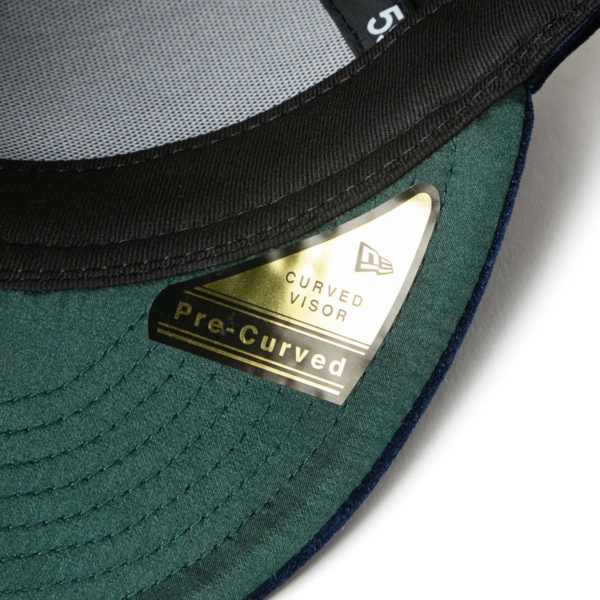 NEW ERA NEW YORK YANKEES VELVET PRE CURVED 59FIFTY ニューエラ ニューヨーク ヤンキース ベルベット プリカーブド 59FIFTY 15136903-108【メンズ キャップ 帽子 カーブドバイザー ベルベット 光沢 26FW】