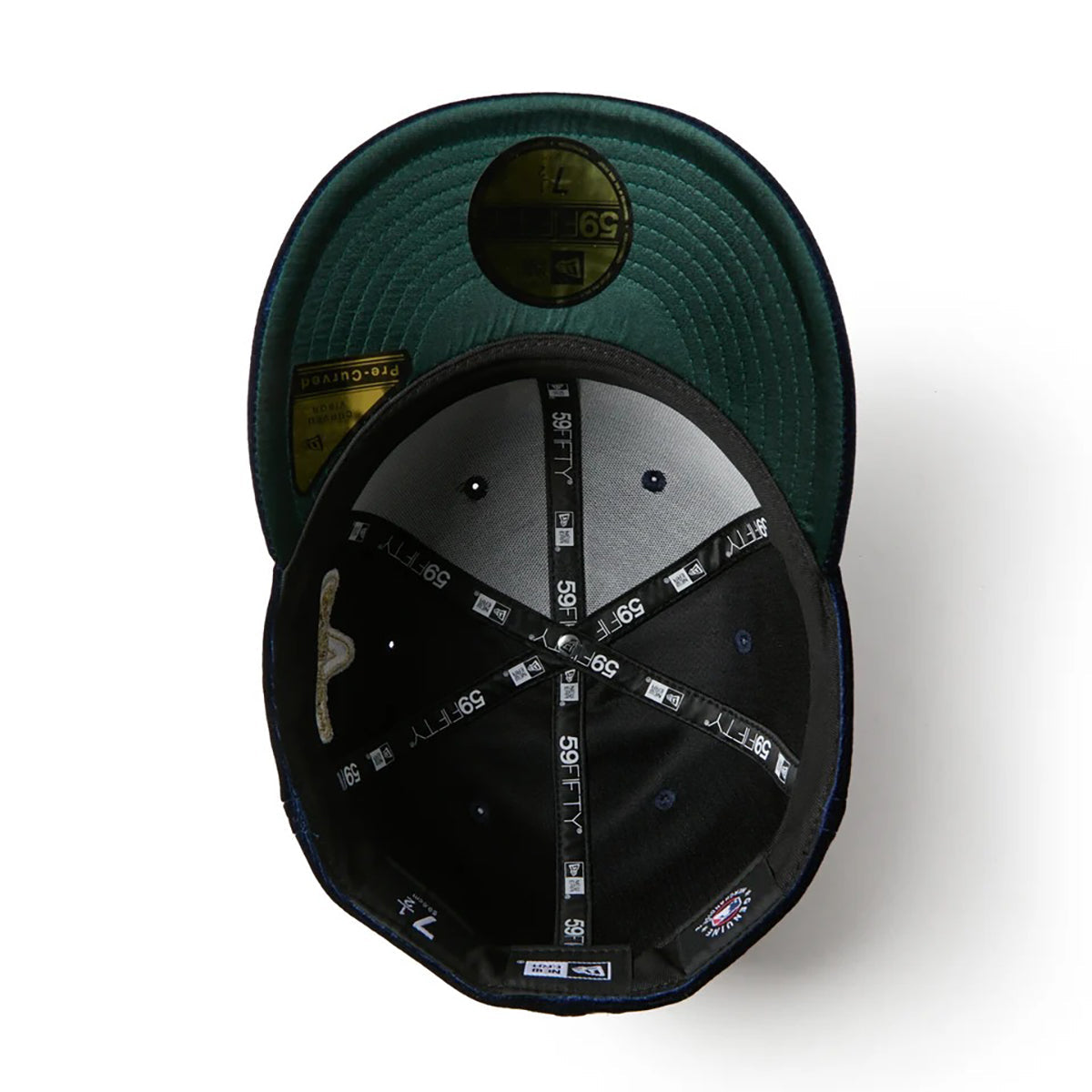 NEW ERA NEW YORK YANKEES VELVET PRE CURVED 59FIFTY ニューエラ ニューヨーク ヤンキース ベルベット プリカーブド 59FIFTY 15136903-108【メンズ キャップ 帽子 カーブドバイザー ベルベット 光沢 26FW】