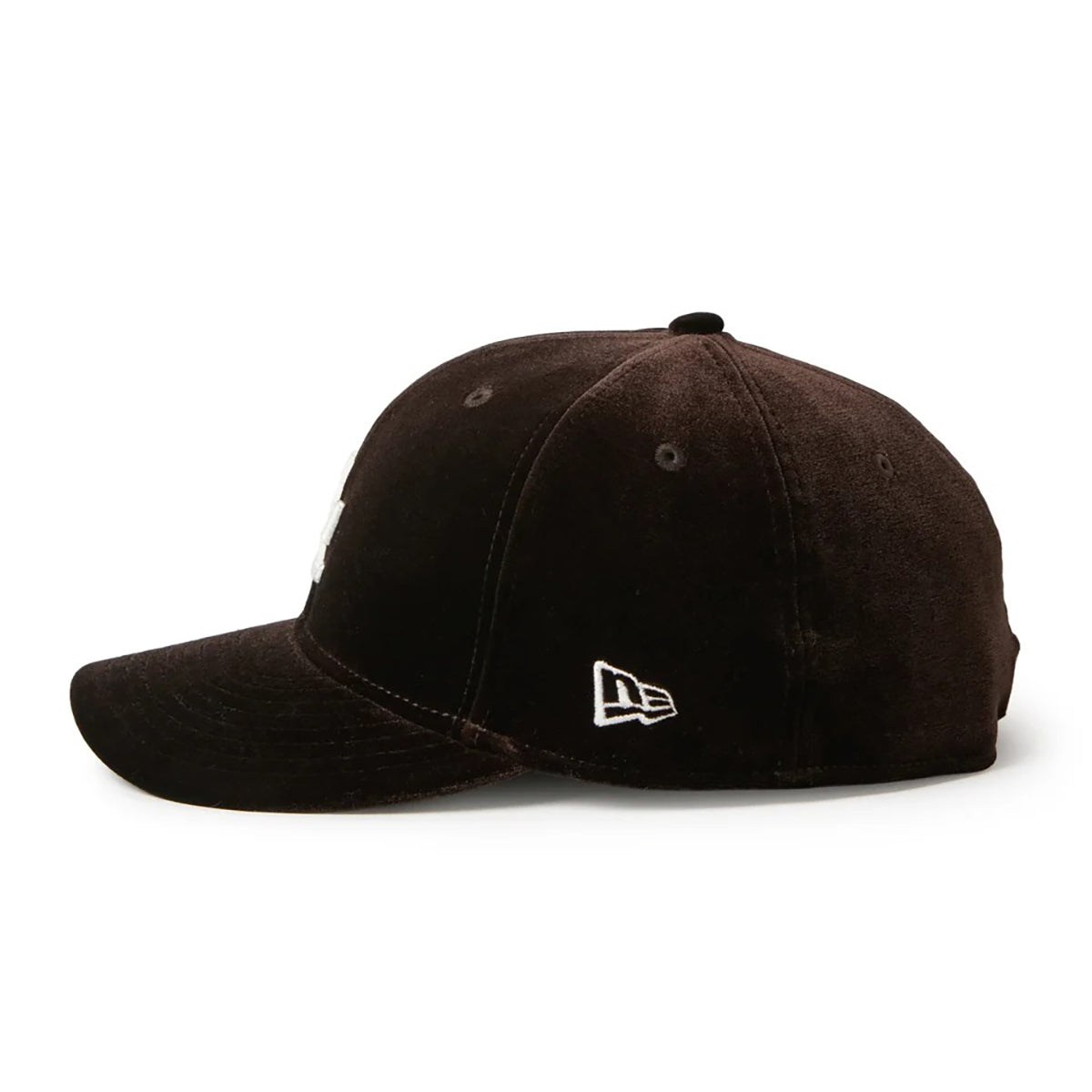 NEW ERA LOS ANGELES DODGERS VELVET PRE CURVED 59FIFTY ニューエラ ロサンゼルス ドジャース ベルベット プリカーブド 59FIFTY 15136905-108【メンズ キャップ 帽子 カーブドバイザー ベルベット 光沢 26FW】