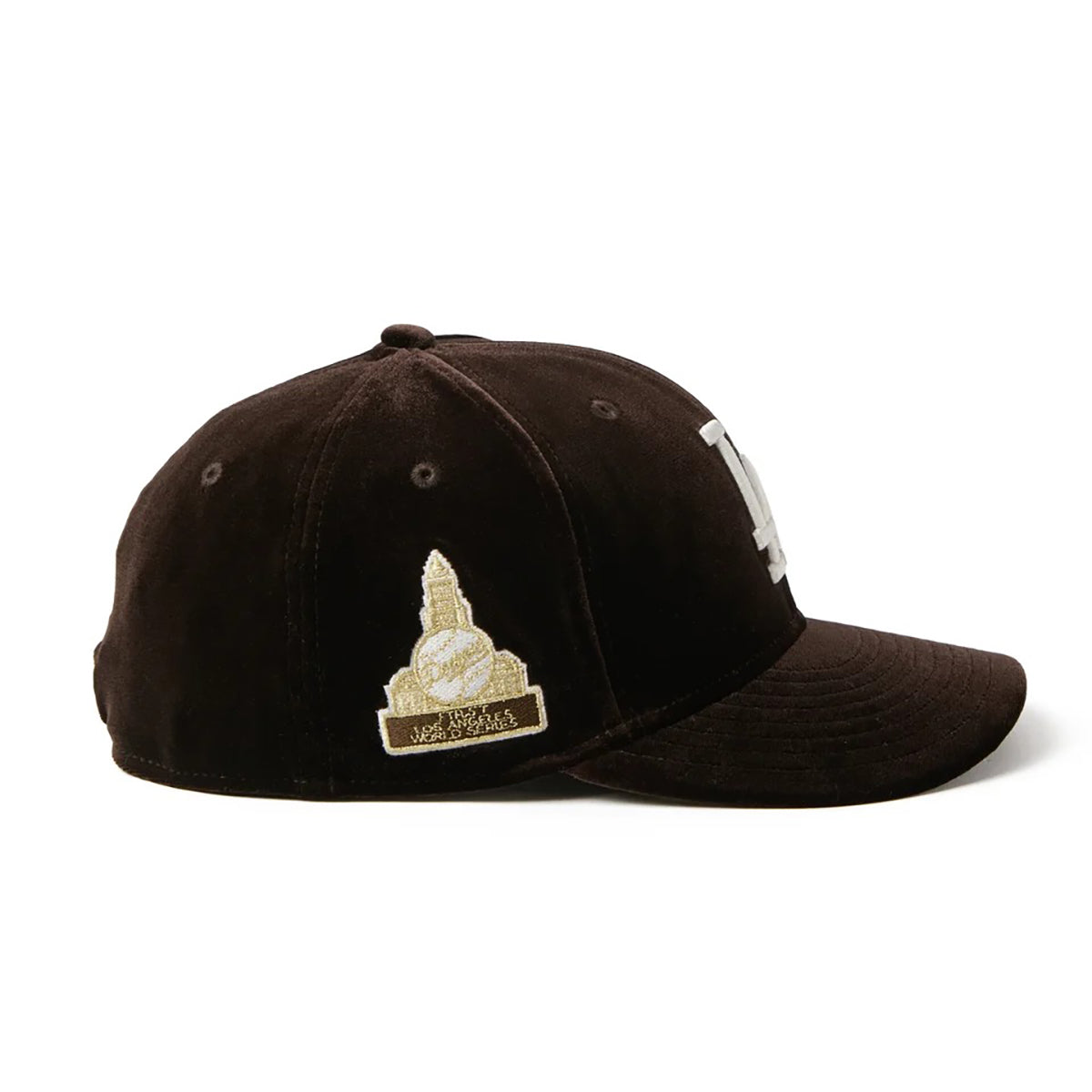 NEW ERA LOS ANGELES DODGERS VELVET PRE CURVED 59FIFTY ニューエラ ロサンゼルス ドジャース ベルベット プリカーブド 59FIFTY 15136905-108【メンズ キャップ 帽子 カーブドバイザー ベルベット 光沢 26FW】