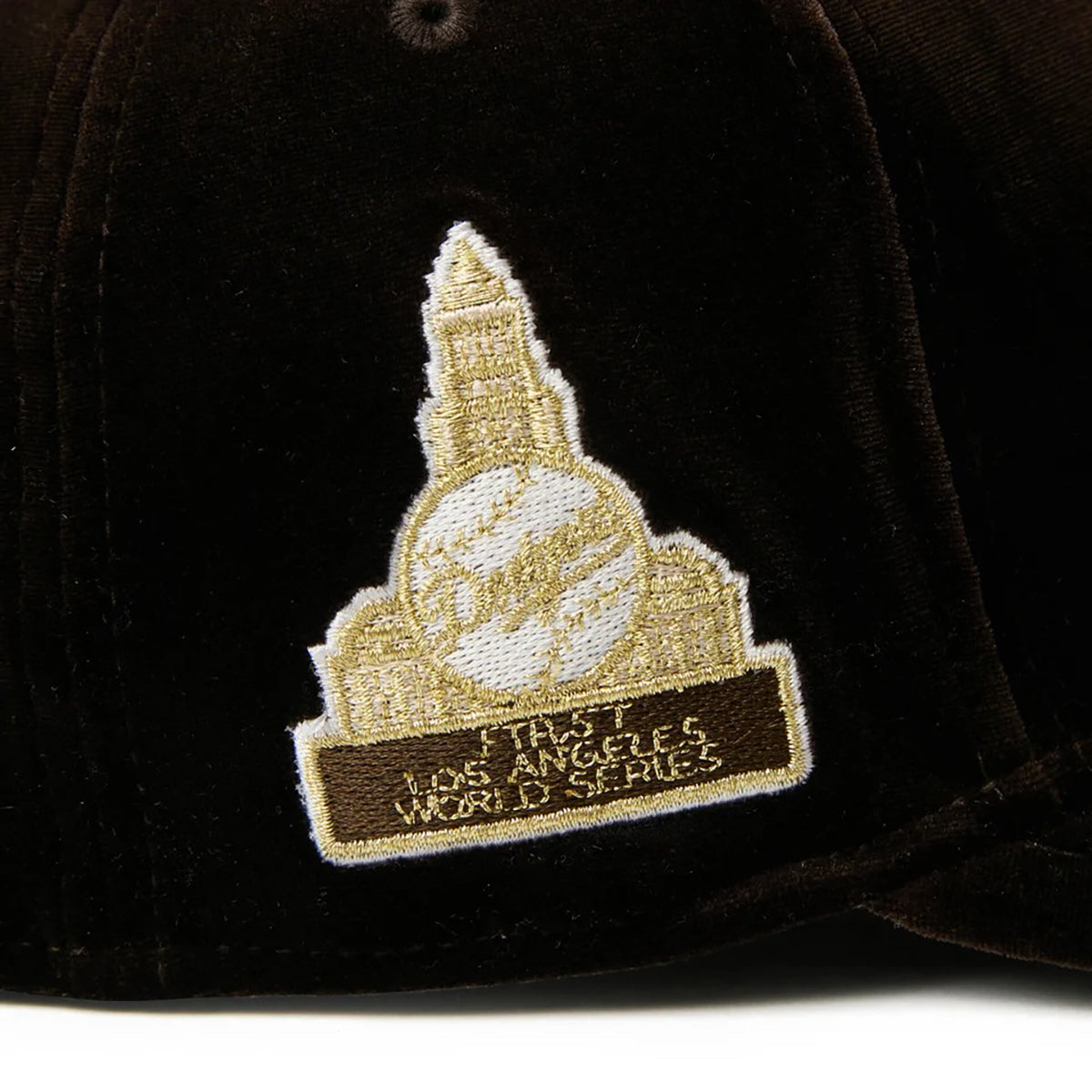 NEW ERA LOS ANGELES DODGERS VELVET PRE CURVED 59FIFTY ニューエラ ロサンゼルス ドジャース ベルベット プリカーブド 59FIFTY 15136905-108【メンズ キャップ 帽子 カーブドバイザー ベルベット 光沢 26FW】