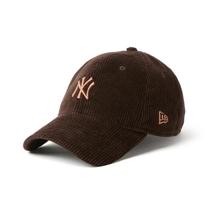 NEW ERA NEW YORK YANKEES 8W CORDUROY 9TWENTY ニューエラ ニューヨーク ヤンキース 8W コーデュロイ 9TWENTY 15137245-108【メンズ キャップ 帽子 コーデュロイ カーブドバイザー 26FW】