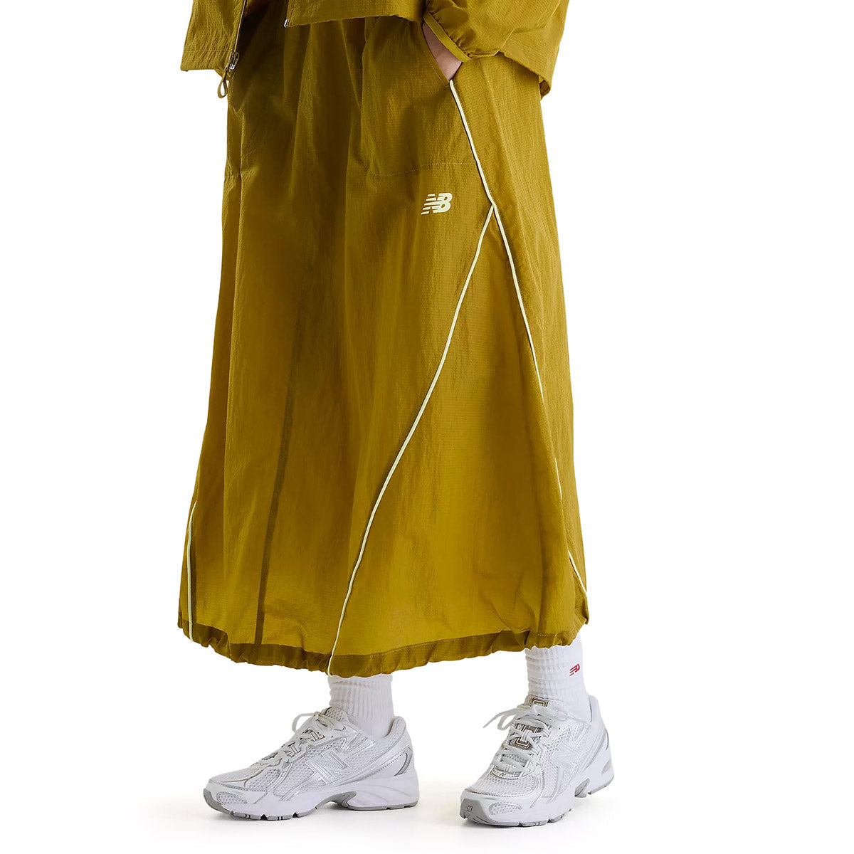 New Balance Sport Legacy Skirt ニューバランス Sport レガシースカート WB61D2OP【レディース ナイロンスカート 軽量素材 ウーブン素材 ドロップインポケット 26FW】