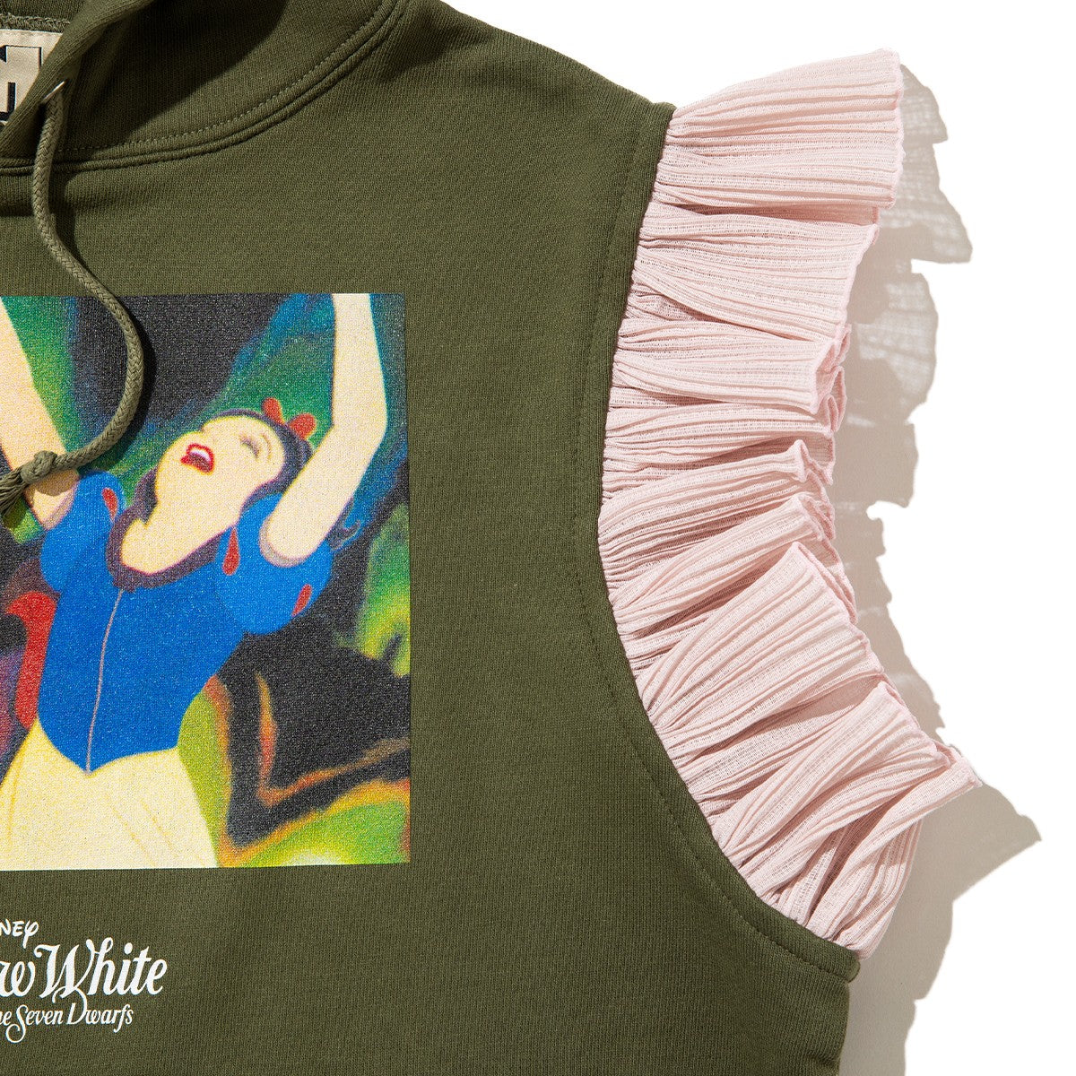 NON TOKYO FRILL SLEEVE HOODIE ノントーキョー フリル スリーブ フーディー NON-26A-SW8-009【レディース プルオーバーフーディー フリル付き グラフィック 前面プリント 26FW】