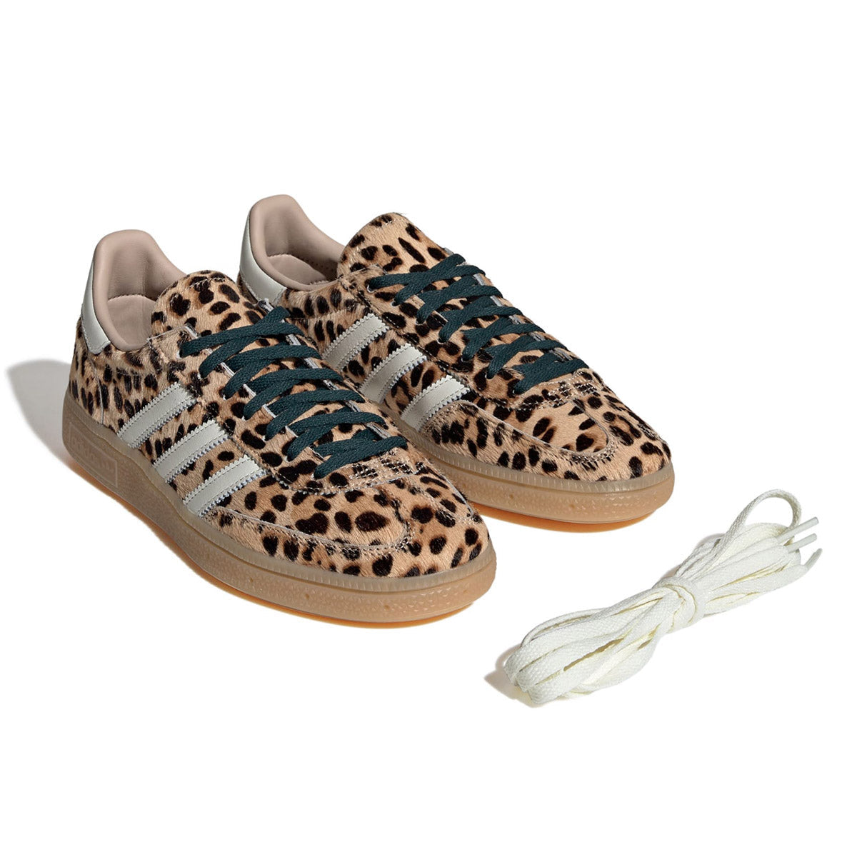 adidas Originals LEOPARD PRINT HANDBALL SPEZIAL アディダスオリジナルス レオパードプリント ハンドボール スペツィアル KI6678【レディース スニーカー ローカット クラシックシューズ 耐久性 スエード 26FW】