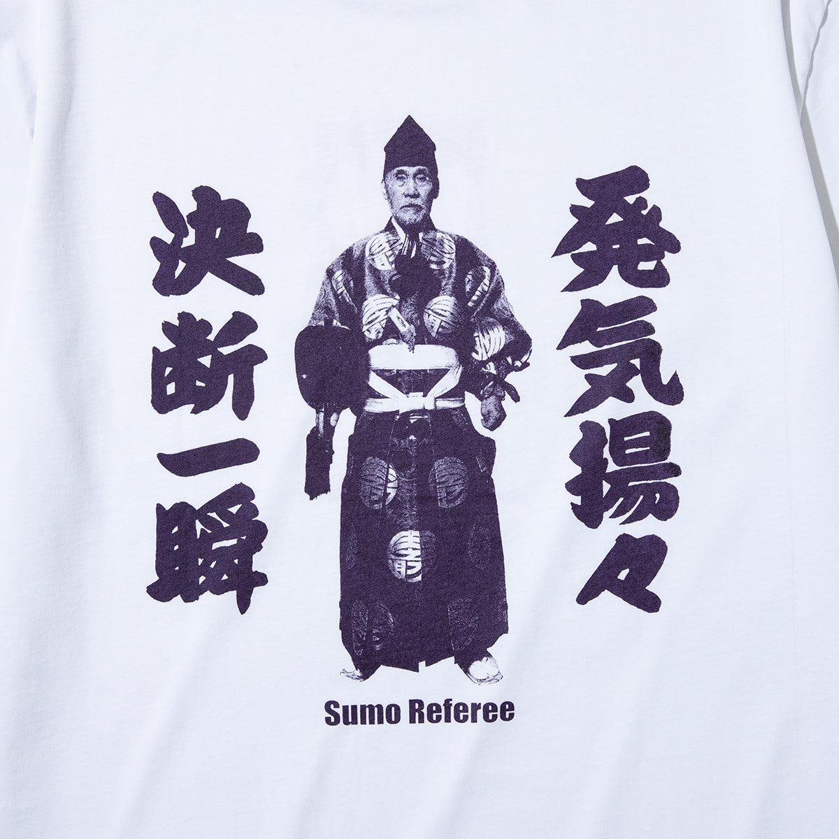 WAYP MUSIC 木村庄之助 決断一瞬 Tee ウェイプ ミュージック キムラショウノスケ ケツダンイッシュン ティー 2-20015【メンズ 半袖Tシャツ グラフィックデザイン 前面プリント コラボ商品 26FW】