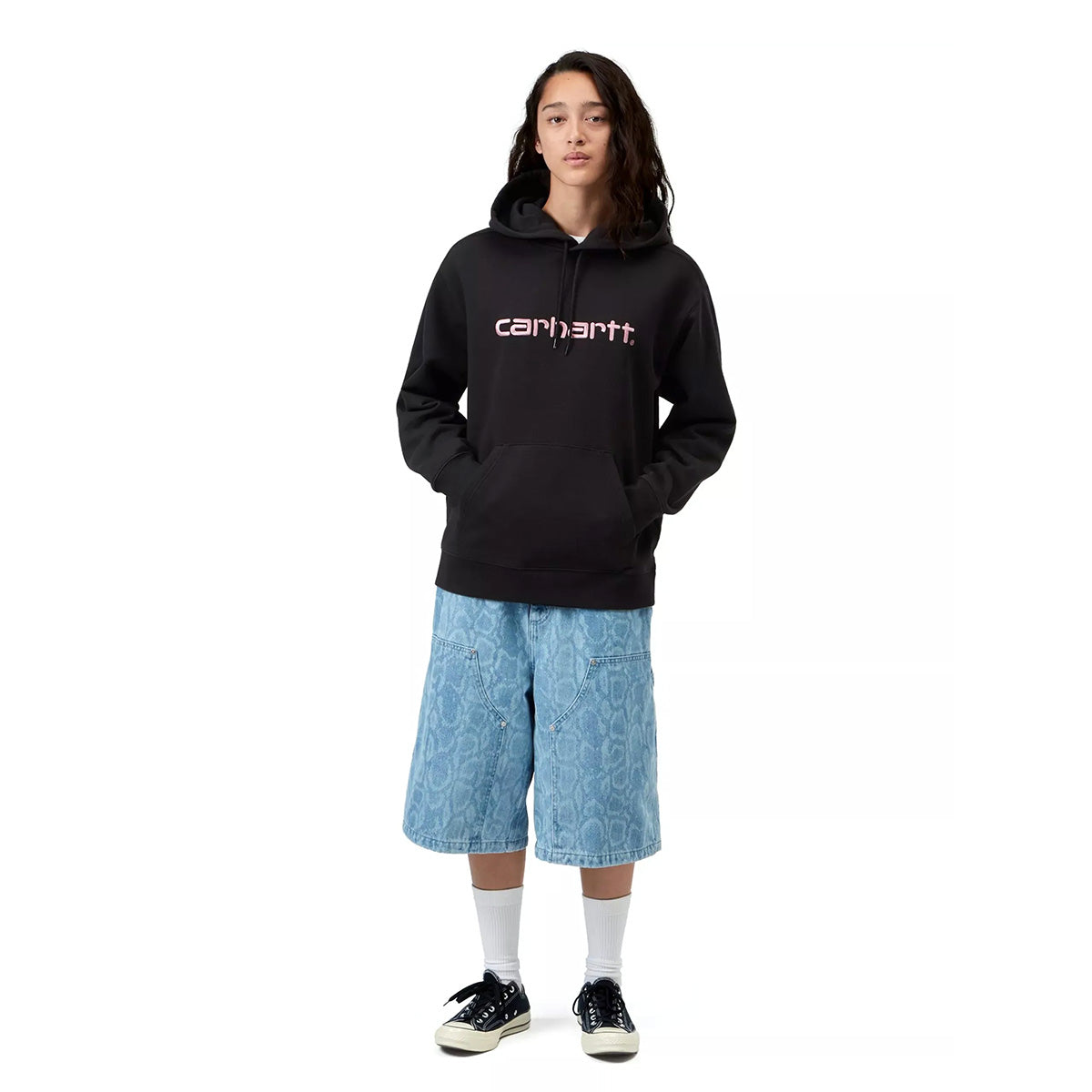 Carhartt WIP Hooded Carhartt Sweatshirt カーハートワークインプログレス フーデッド カーハート スウェットシャツ I0336482W6XX26FW【レディース パーカー カジュアル ロゴ刺繍 デイリーユース  26FW】
