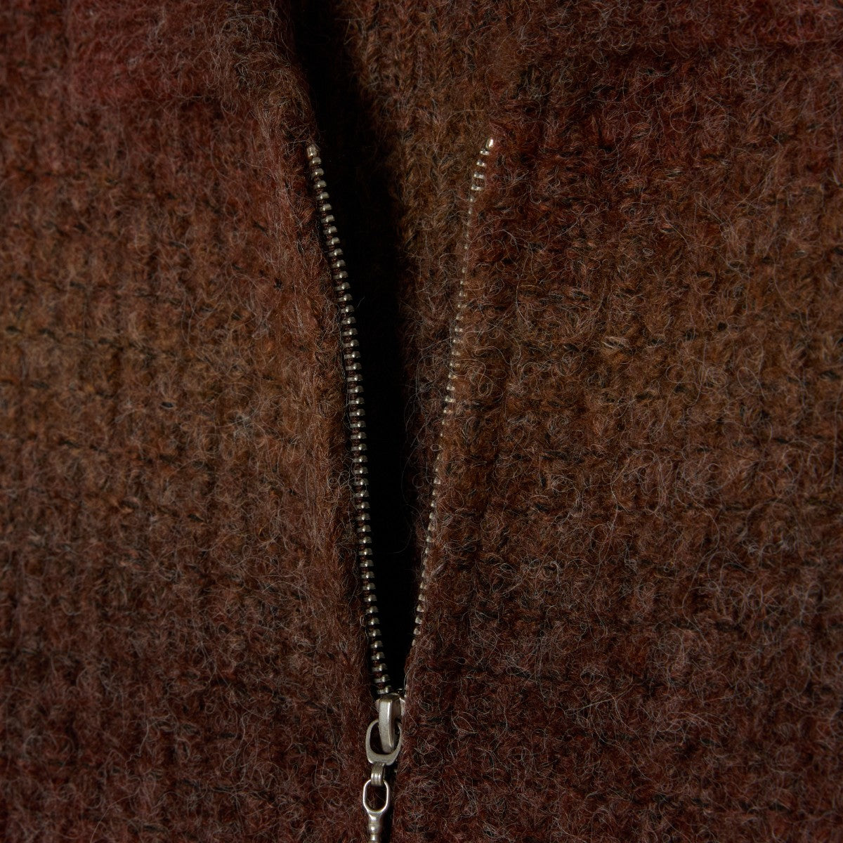 OBEY ANTON GRADIENT CARDIGAN オベイ アントン グラディエント カーディガン 151010054【メンズ カーディガン 羽織 メタルジップ仕様 レギュラーフィット 26FW】