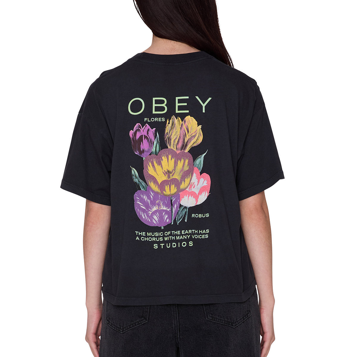 OBEY FLORES ROW T-SHIRT オベイ フローレス ロウ Tシャツ 268072745【レディース 半袖Tシャツ バックプリント 花柄 レギュラーフィット 26FW】