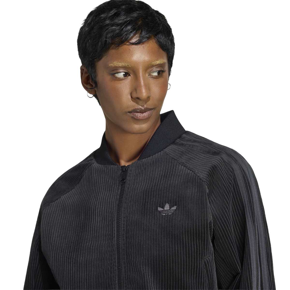 adidas Originals CORDUROY SST TRACK TOP アディダスオリジナルス コーデュロイ SST トラックトップ VW873-KQ6434【レディース トラックジャケット ショート丈 コーデュロイ カジュアル デイリーユース 26FW】