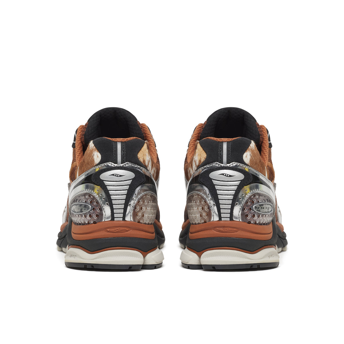 Saucony PROGRID TRIUMPH 4 SPACE COWBOY サッカニー プログリッド トライアンフ 4 スペース カウボーイ S101200-1002-SILVER-GLOVE【メンズ スニーカー ランニングシューズ 機能性 デイリーユース   26FW】