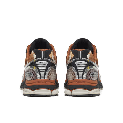 Saucony PROGRID TRIUMPH 4 SPACE COWBOY サッカニー プログリッド トライアンフ 4 スペース カウボーイ S101200-1002-SILVER-GLOVE【メンズ スニーカー ランニングシューズ 機能性 デイリーユース   26FW】