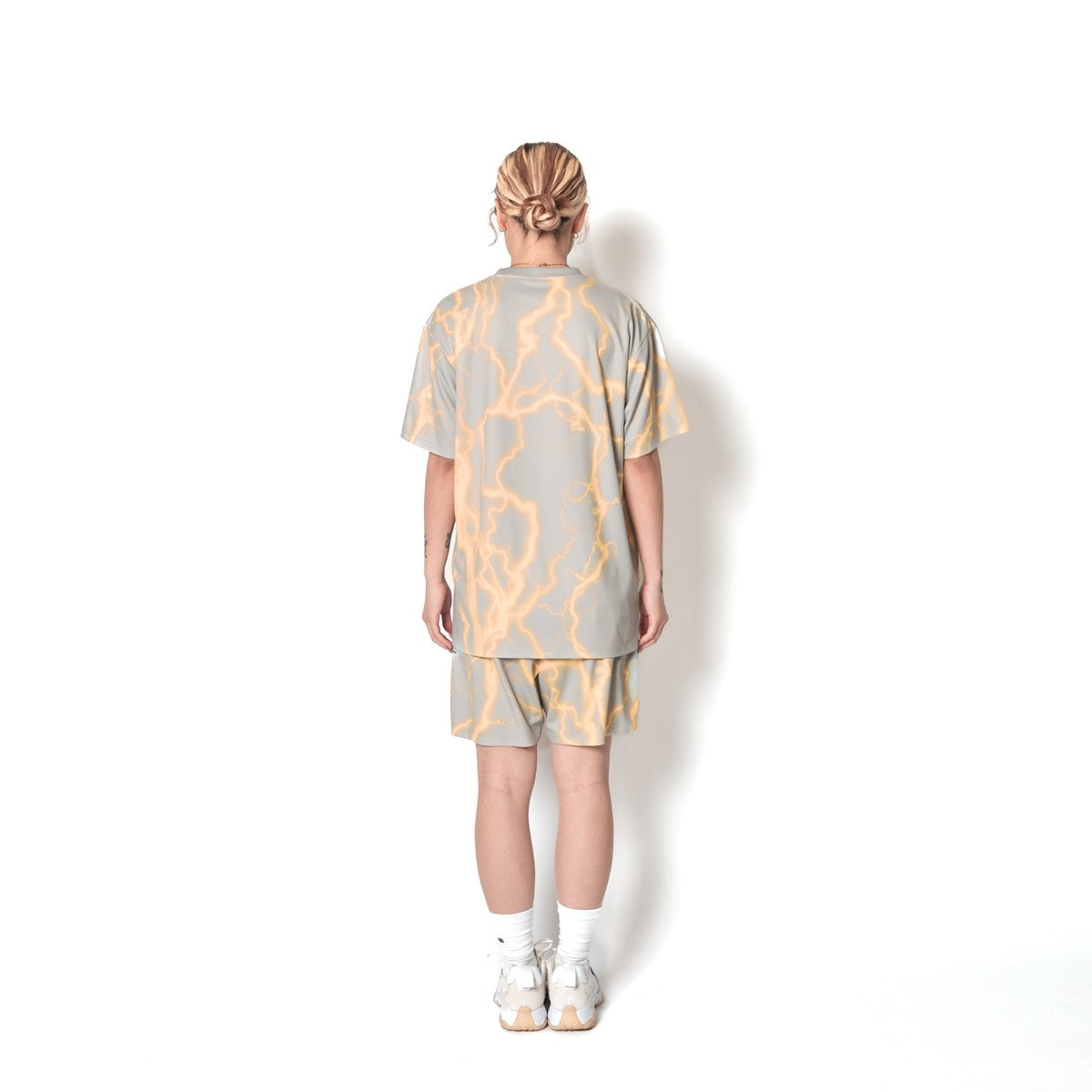 AKTR THUNDERBOLT AKTR LOGO SP TEE アクター サンダーボルト AKTRロゴ エスピー ティー 226-015005【メンズ 半袖 Tシャツ スポーツウェア 軽量 メッシュ 通気性 オリジナル生地 26FW】