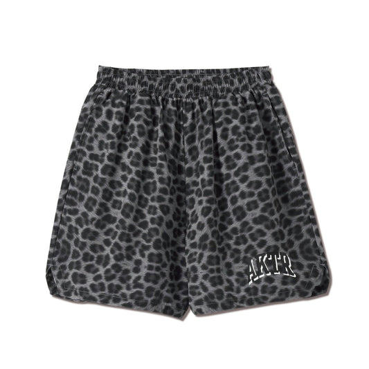 AKTR F.A. LEOPARD WIDE 5.5″ SHORTS アクター エフエー レオパード ワイド 5.5インチ ショーツ 226-023002【メンズ ショートパンツ 短パン ワイドシルエット バスケットボール ストレッチ性 26FW】