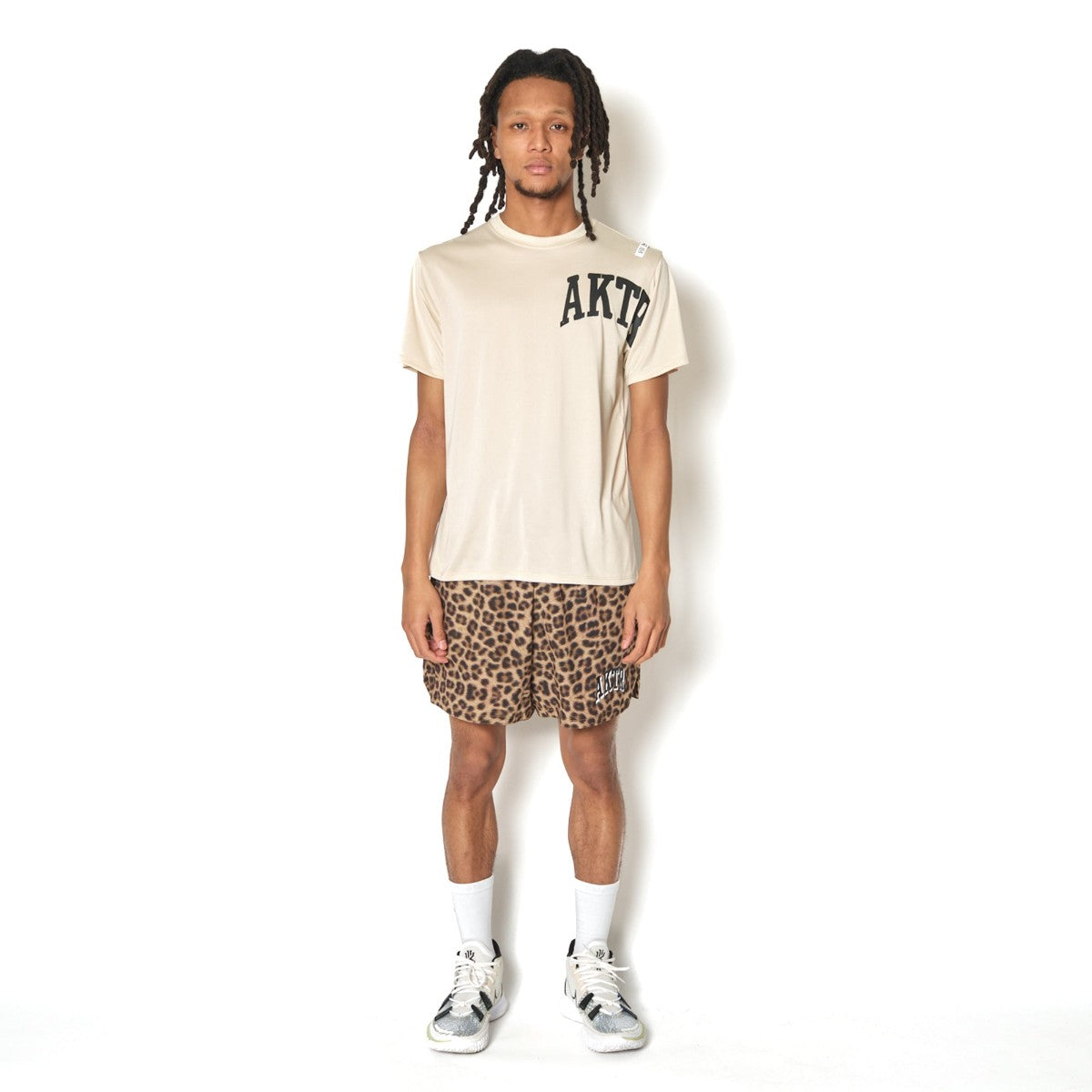 AKTR F.A. LEOPARD WIDE 5.5″ SHORTS アクター エフエー レオパード ワイド 5.5インチ ショーツ 226-023002【メンズ ショートパンツ 短パン ワイドシルエット バスケットボール ストレッチ性 26FW】
