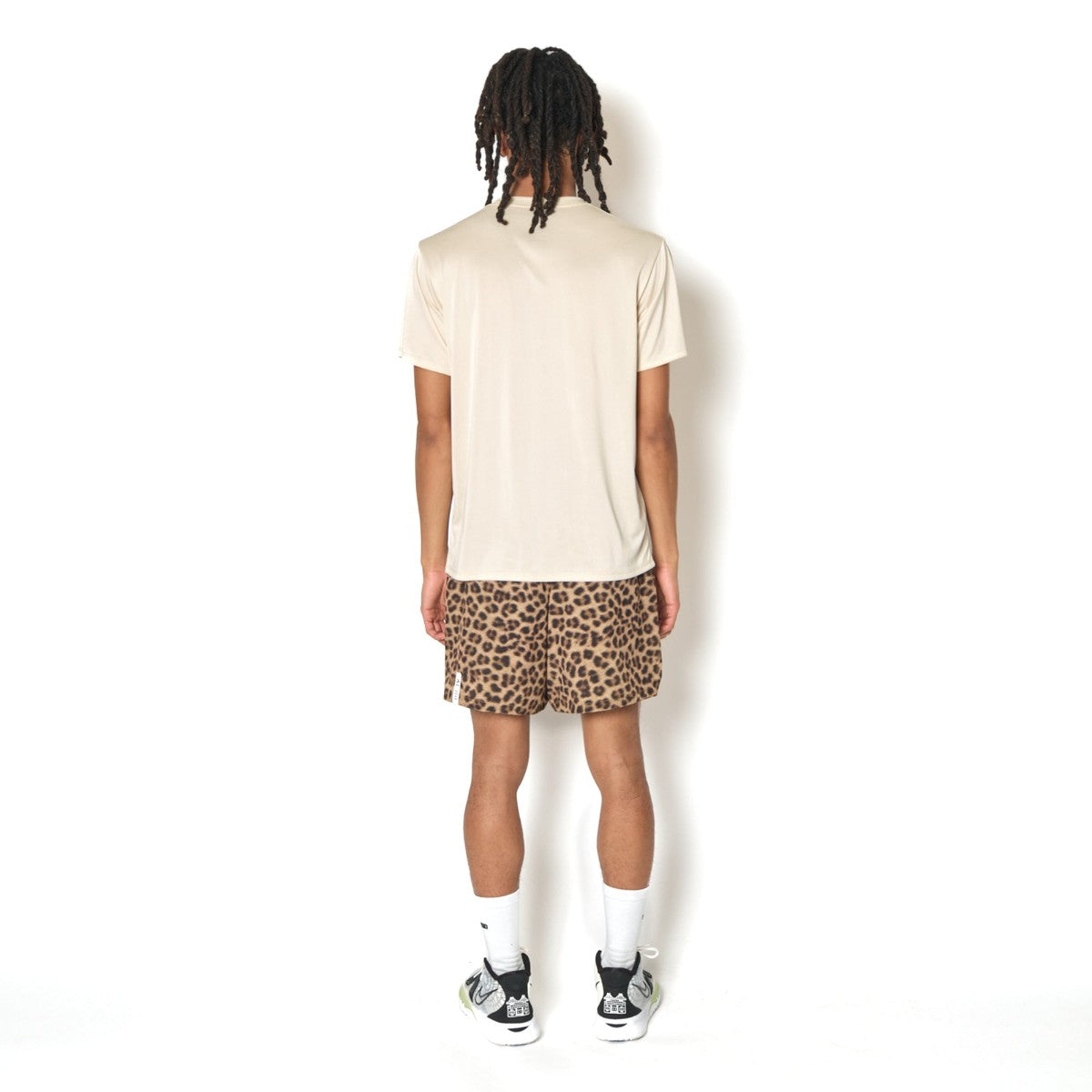 AKTR F.A. LEOPARD WIDE 5.5″ SHORTS アクター エフエー レオパード ワイド 5.5インチ ショーツ 226-023002【メンズ ショートパンツ 短パン ワイドシルエット バスケットボール ストレッチ性 26FW】