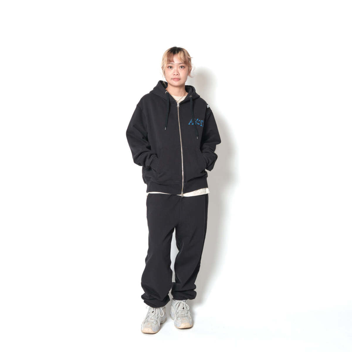 AKTR TRI-LINE AGED SWEAT PANTS アクター トライライン エイジド スウェットパンツ 226-036020【メンズ スウェットパンツ ストリートカジュアル ヴィンテージ感 26FW】