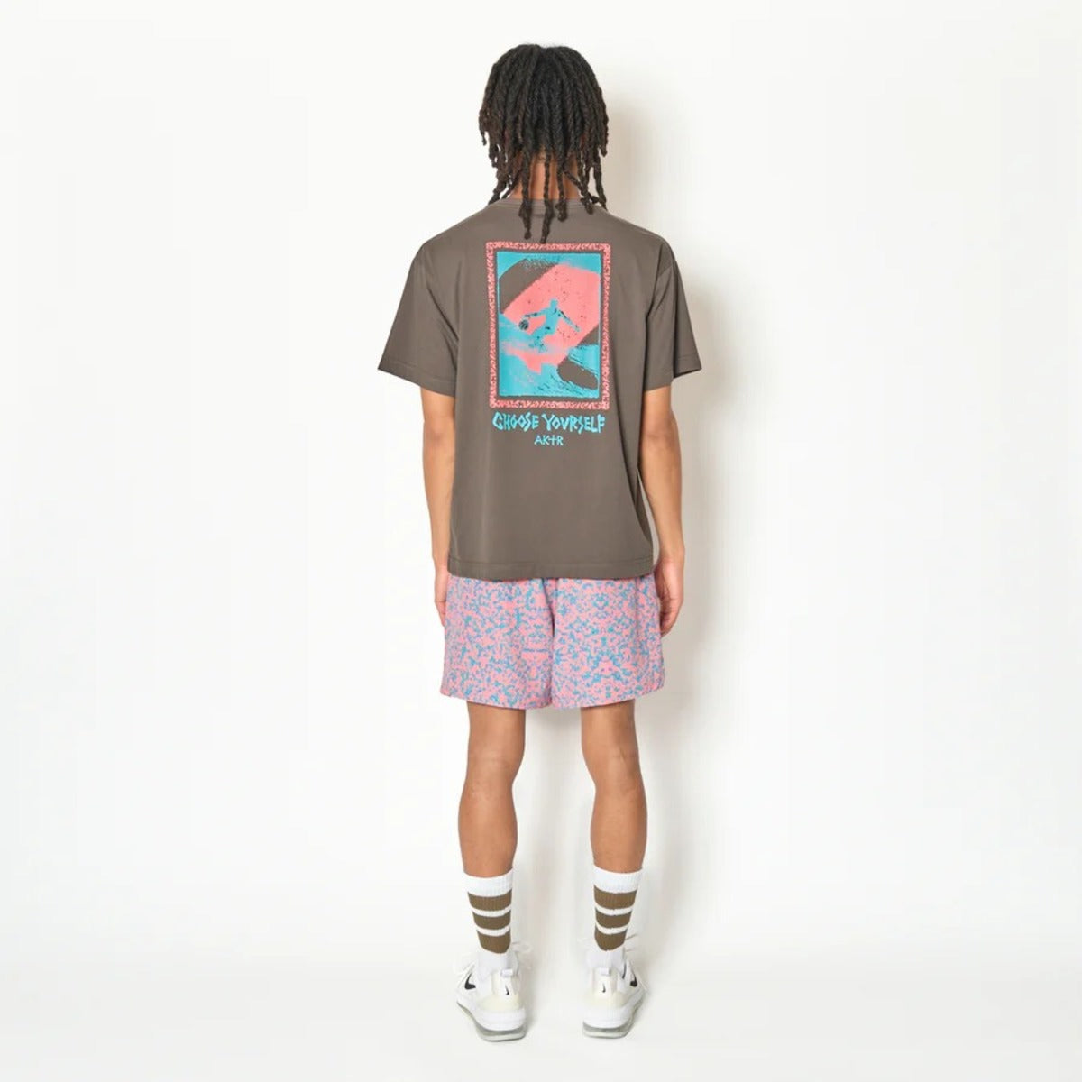 AKTR TIDELINE PHOTO T/C LOOSE TEE (CH) アクター タイドライン フォト T/C ルーズTシャツ 226-043005【メンズ 半袖 グラフィック ストリート デイリーユース 26FW】