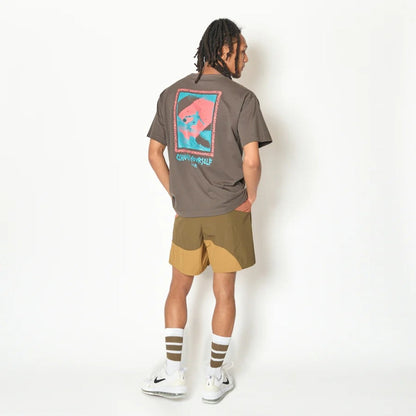 AKTR TIDELINE PHOTO T/C LOOSE TEE (CH) アクター タイドライン フォト T/C ルーズTシャツ 226-043005【メンズ 半袖 グラフィック ストリート デイリーユース 26FW】