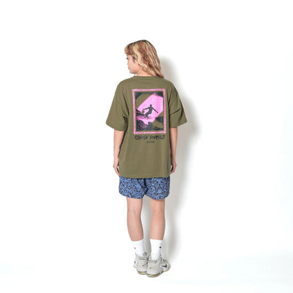 AKTR TIDELINE PHOTO T/C LOOSE TEE (OL) アクター タイドライン フォト T/C ルーズTシャツ 226-043005【メンズ 半袖 グラフィック ストリート デイリーユース 26FW】