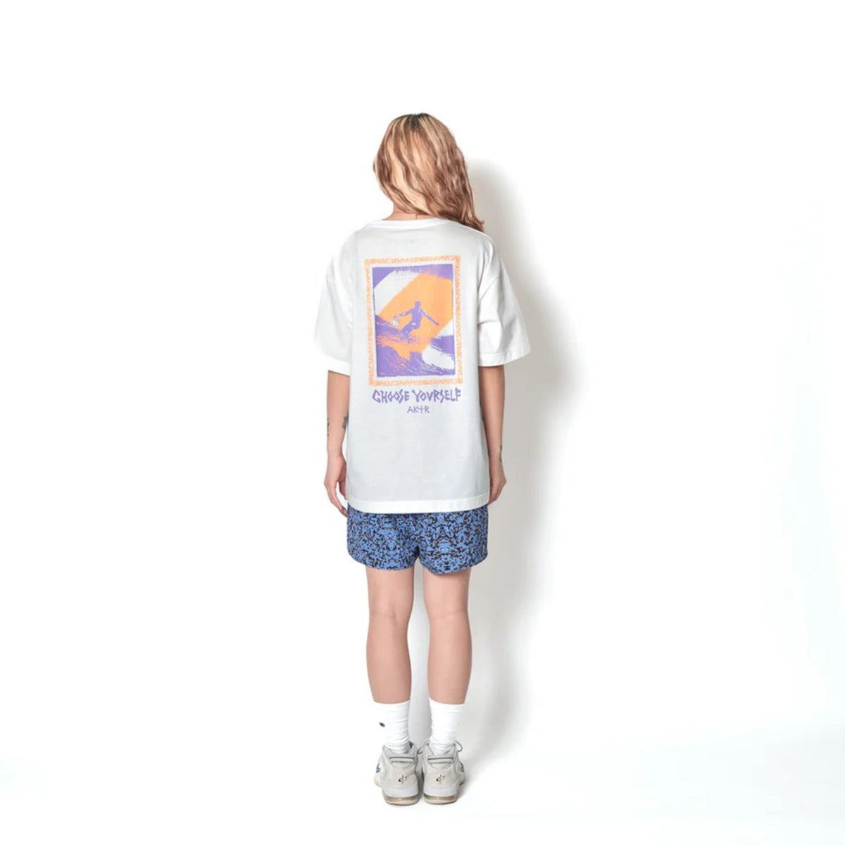 AKTR TIDELINE PHOTO T/C LOOSE TEE (WH) アクター タイドライン フォト T/C ルーズTシャツ 226-043005【メンズ 半袖 グラフィック ストリート デイリーユース 26FW】