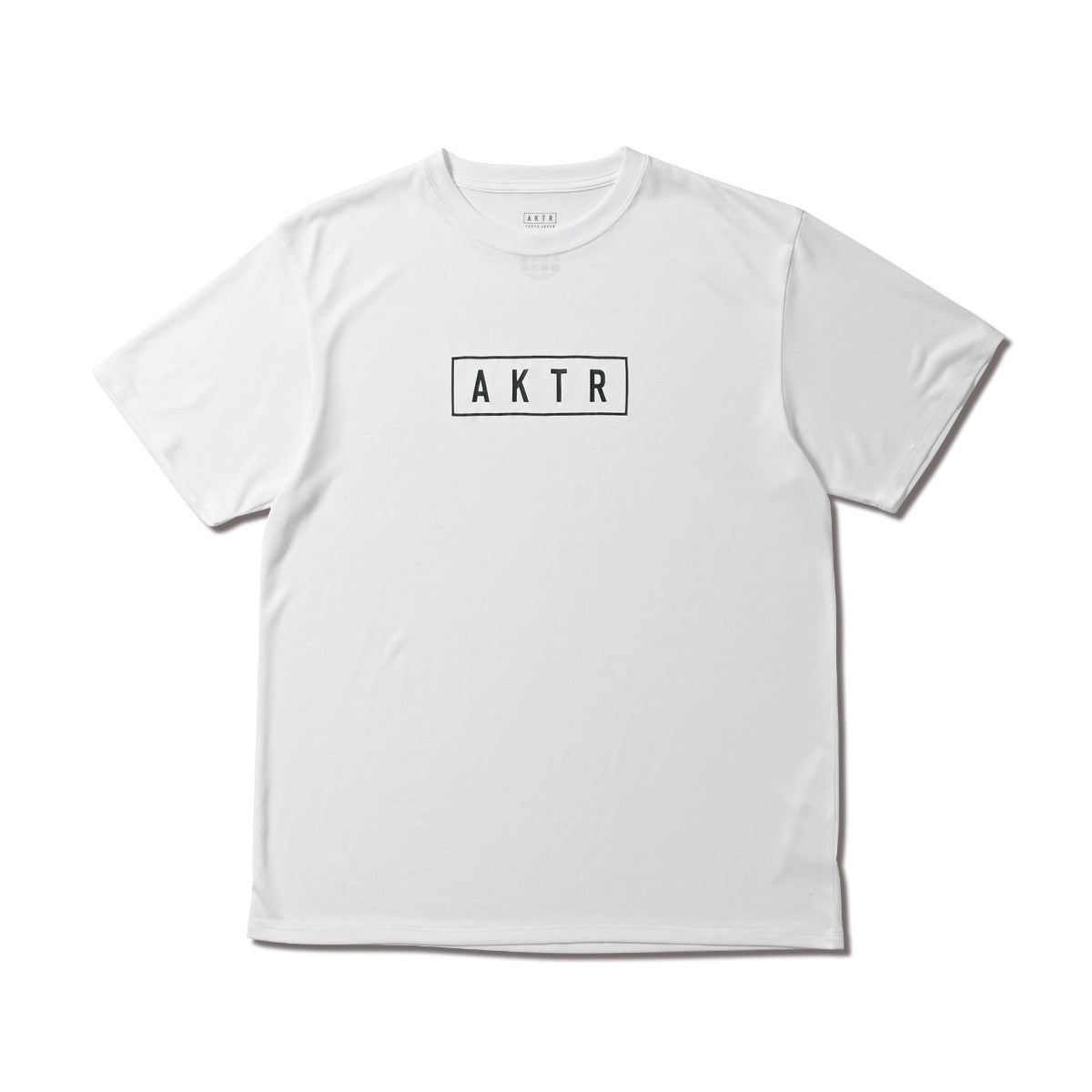 AKTR BASIC AKTR LOGO SPORTS TEE アクター ベーシック アクター ロゴ スポーツ ティー 524-009005【メンズ 半袖Tシャツ ベーシックデザイン ロゴプリント シンプルデザイン スポーツウェア 26FW】