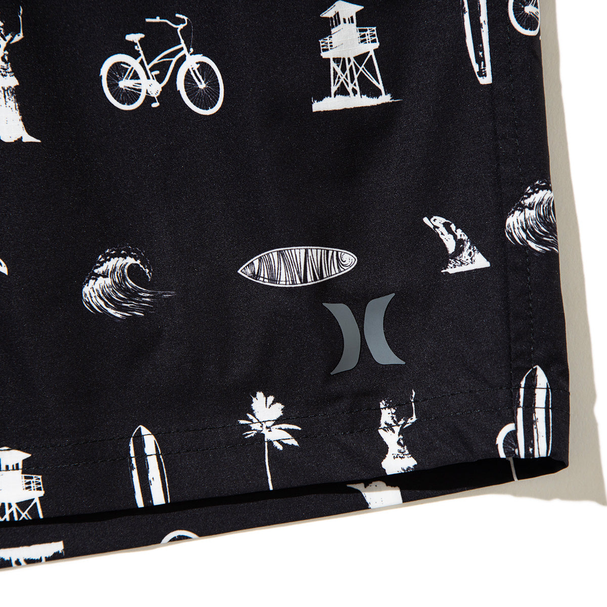 Hurley  KINETHICS PHANTOM WOVEN SHORTS ハーレー キネティクス ファントム ウーブン ショーツ 25KTMWS023【メンズ ショートパンツ 短パン 総柄プリント ストレッチ 耐久性 26SS】