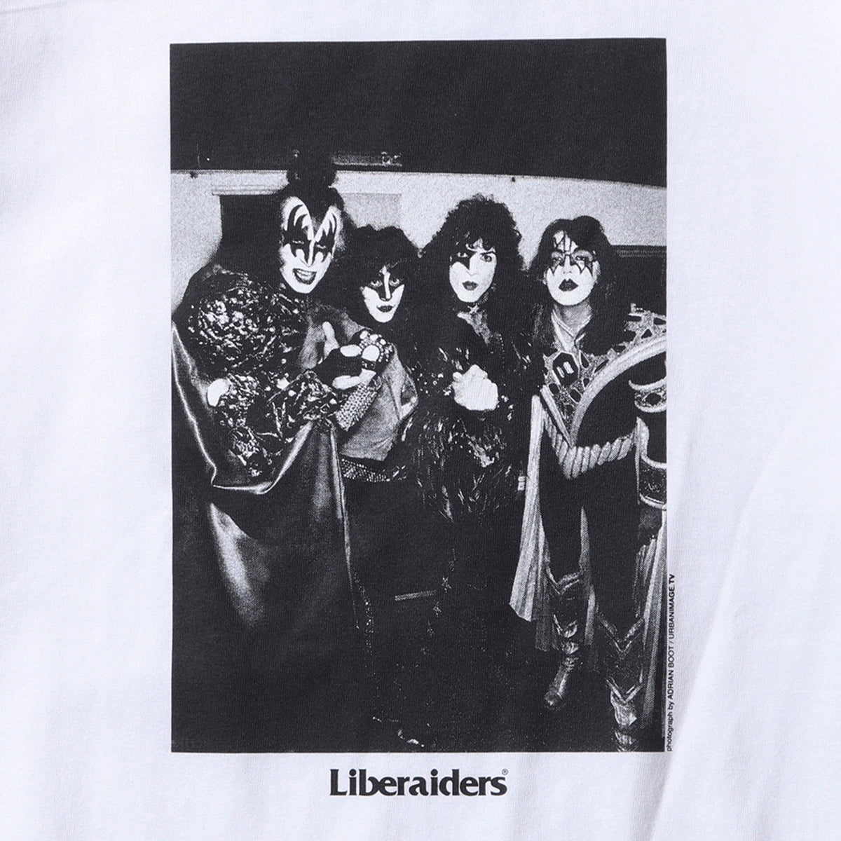 Liberaiders KISS TEE リベレイダース キッス ティー 776022616【メンズ ロックT モノクロフォト バックプリント パンク ストリートファッション 26FW】