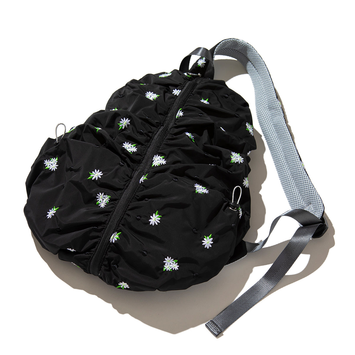 Casselini Gather Body Bag キャセリーニ ギャザー ボディー バッグ 262-110504【レディース ボディバッグ ドローストリング ギャザーデザイン 軽量 26FW】