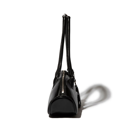 Casselini Round Charm Bag キャセリーニ ラウンド チャーム バッグ 262-110510【レディース ラウンドボストンバッグ ハンドバッグ 大容量 チャーム付き 26FW】