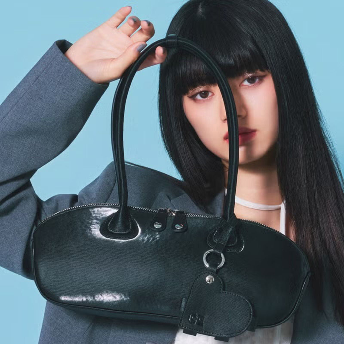 Casselini Round Charm Bag キャセリーニ ラウンド チャーム バッグ 262-110510【レディース ラウンドボストンバッグ ハンドバッグ 大容量 チャーム付き 26FW】