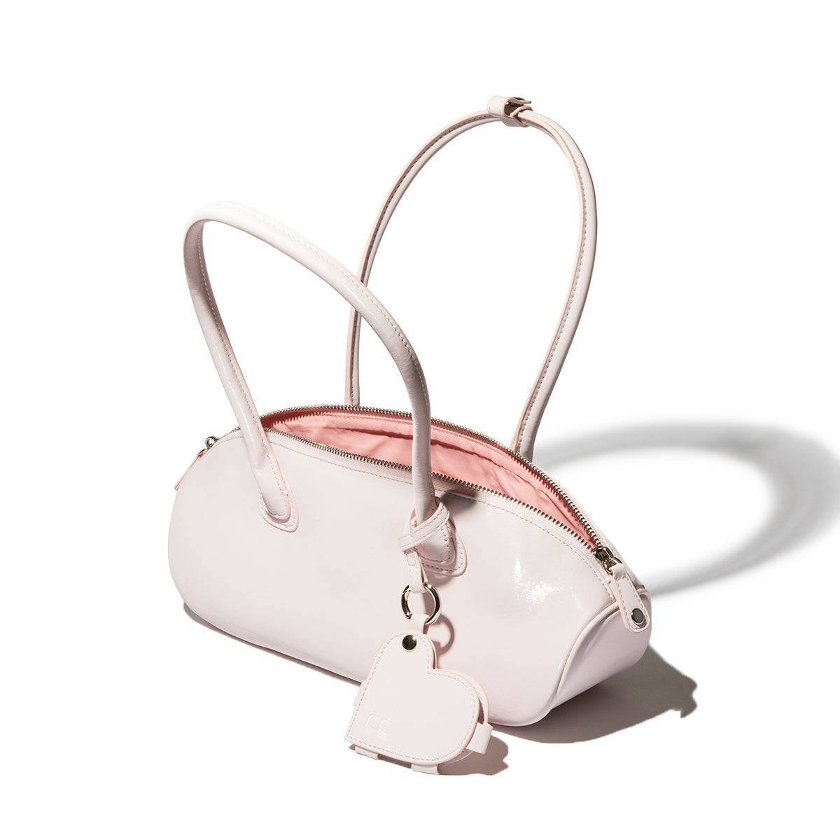 Casselini Round Charm Bag キャセリーニ ラウンド チャーム バッグ 262-110510【レディース ラウンドボストンバッグ ハンドバッグ 大容量 チャーム付き 26FW】